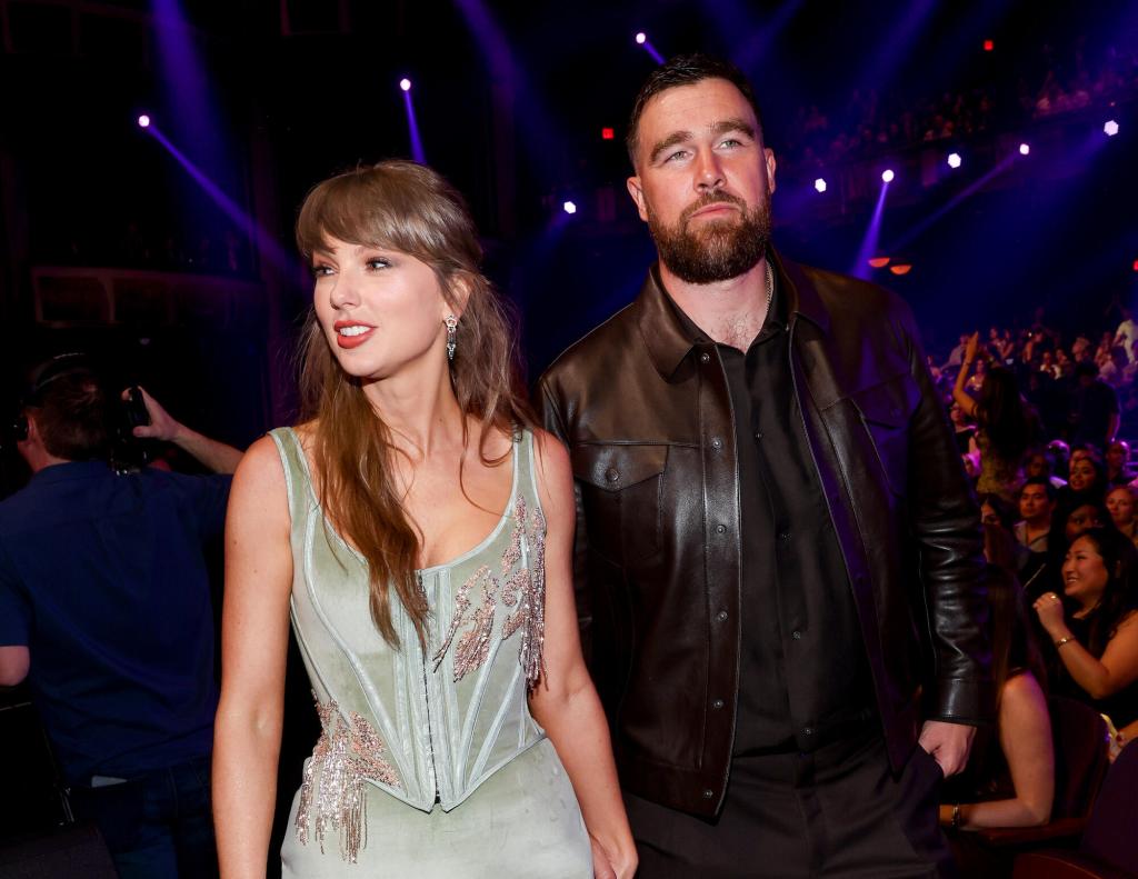 Insiders Suggest Taylor Swift's Social Circle Has Narrowed Due to Travis Kelce Relationship