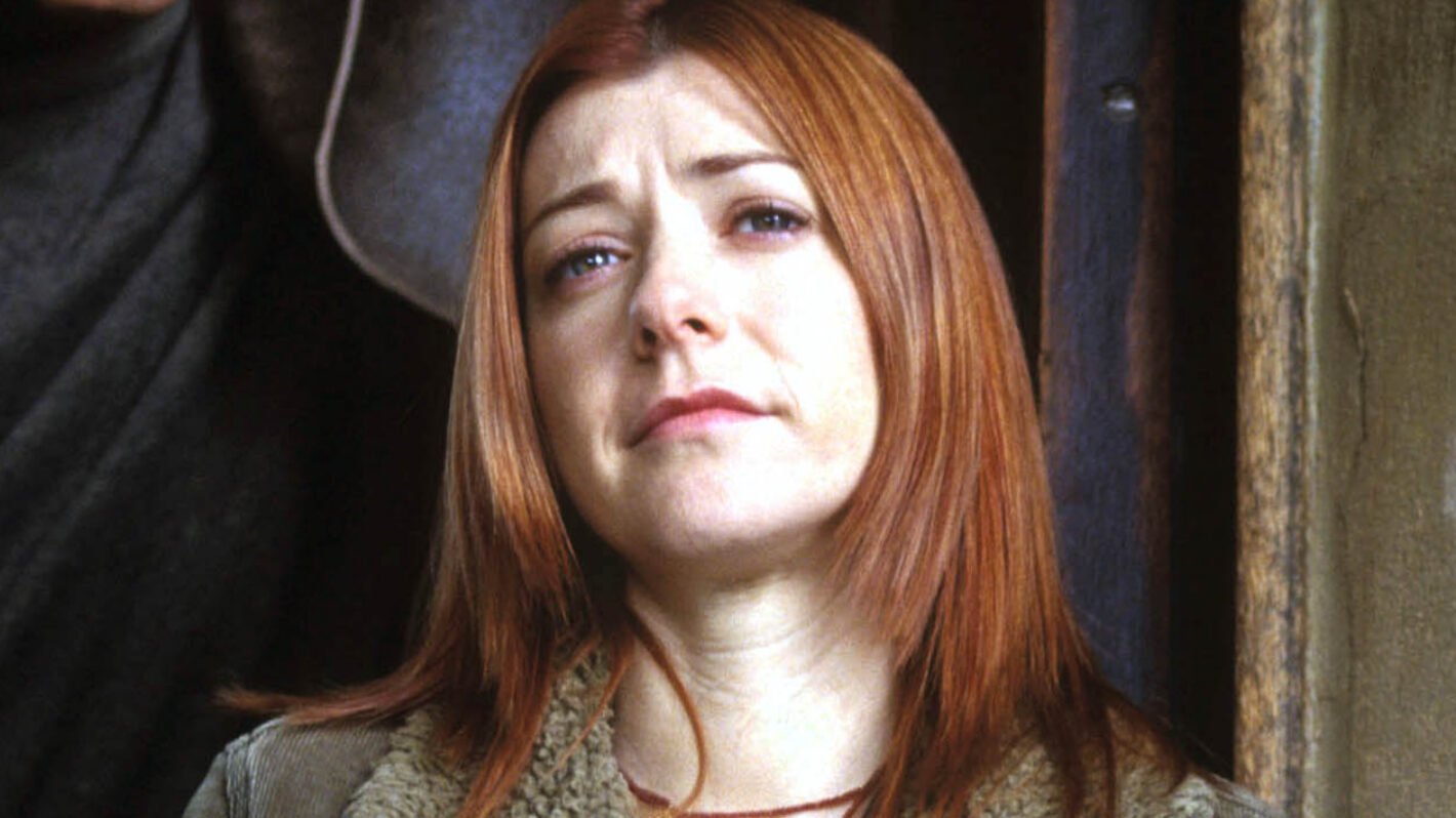 Alyson Hannigan Honors Late 'Buffy' Co-Star Anthony Head
