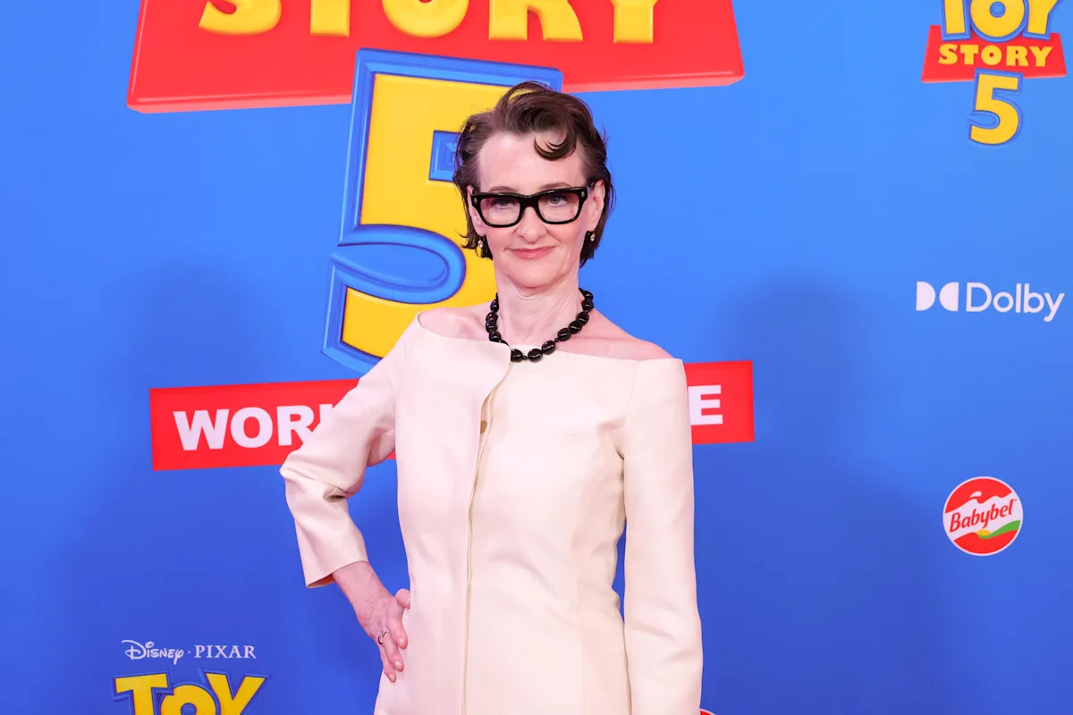 Joan Cusack Explains Her Return to the Red Carpet for 'Toy Story 5'