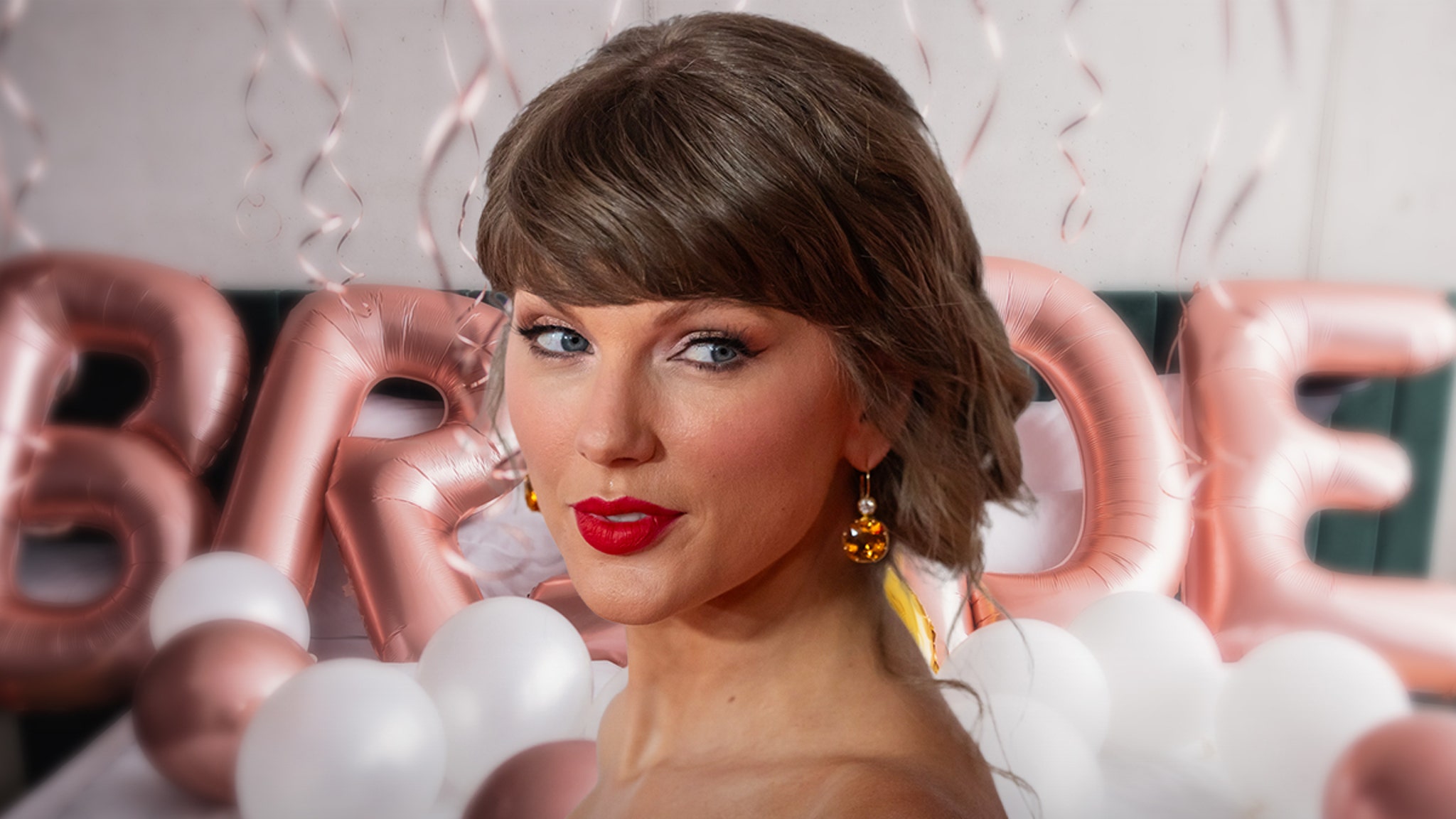 Taylor Swift's Rhode Island Weekend Fuels Bachelorette Party Speculation