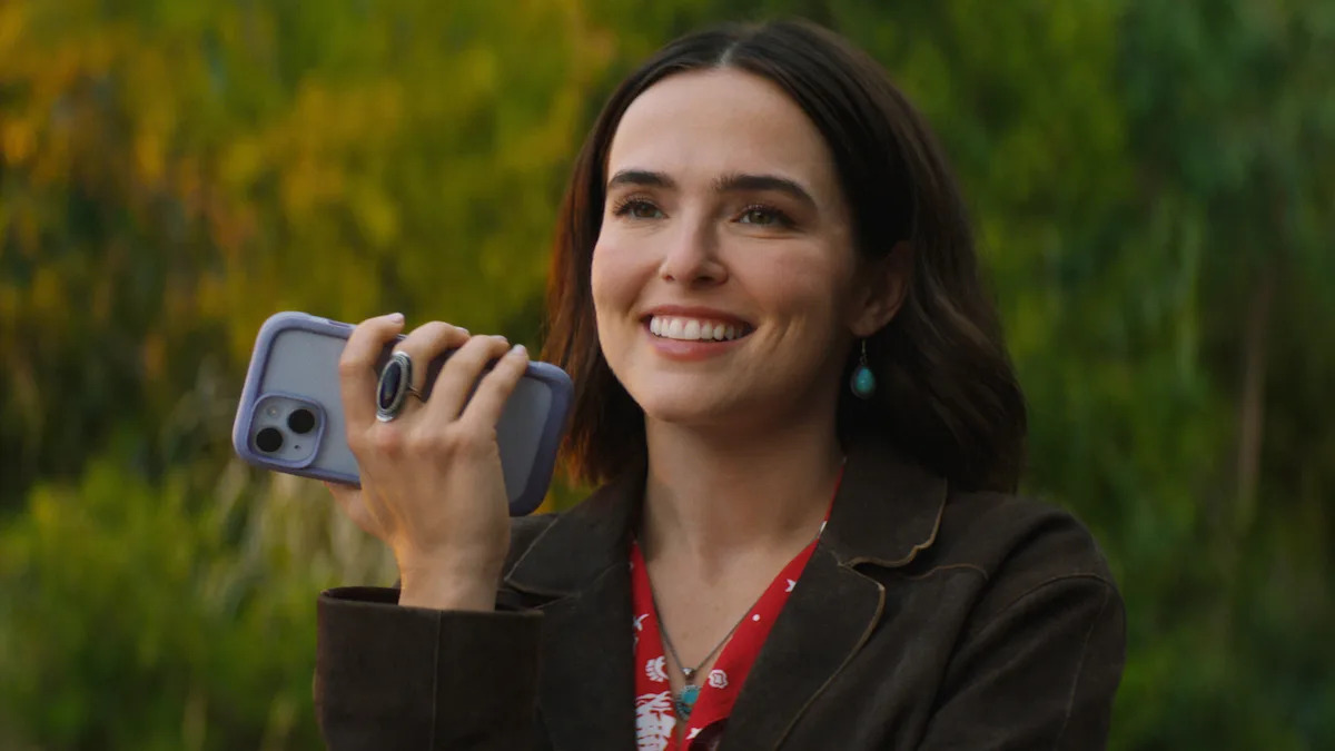 Netflix's 'Voicemails for Isabelle' Tops Charts, Leaves Viewers in Tears