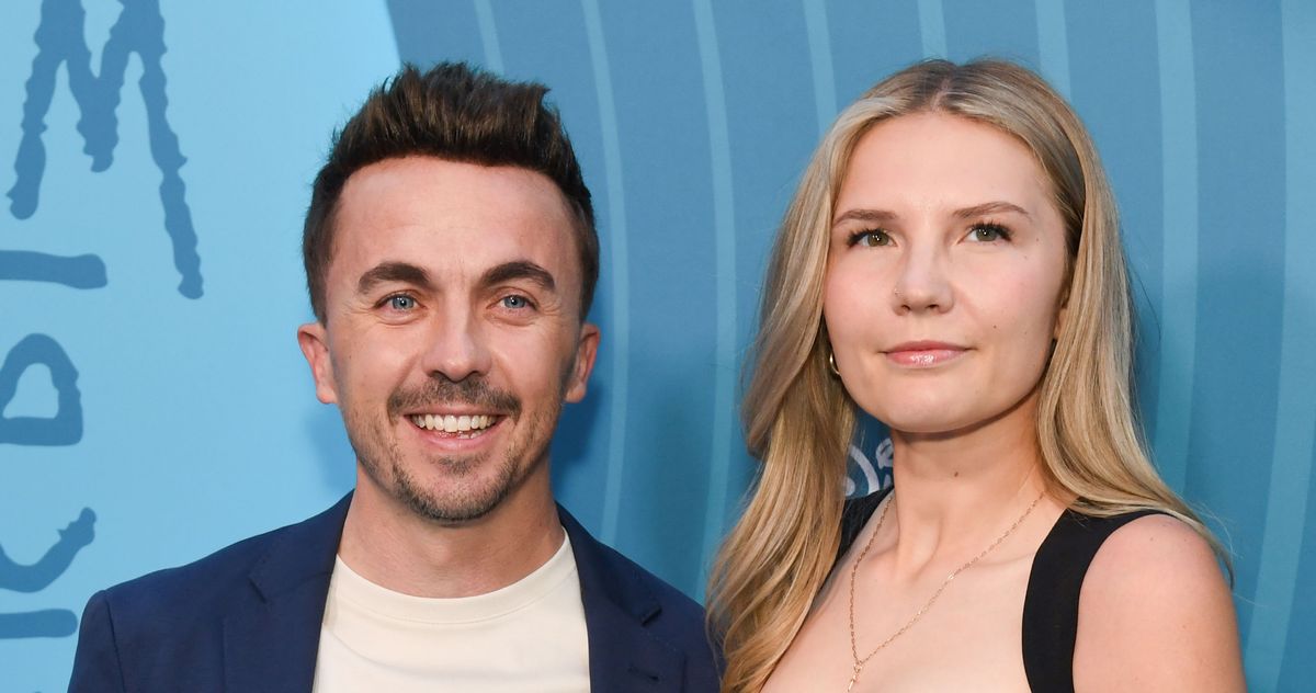 Frankie Muniz and Paige Muniz Announce Divorce After 10 Years