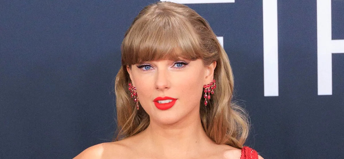 Lena Dunham's Wedding Speech at Taylor Swift's Nuptials Reportedly Stuns Guests